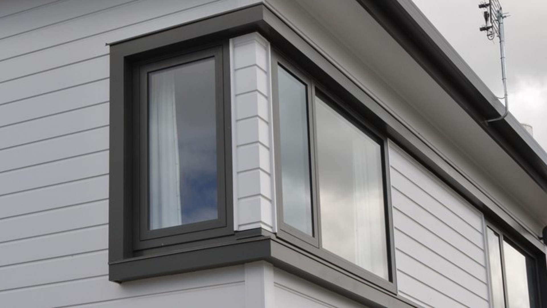 A comprehensive guide to installing windows Altus Industrial